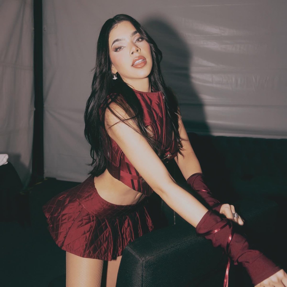 KeninisMxOFC's tweet photo. Actualización Spotify — Oyentes Mensuales.

.@KeniaOS — 9,598,076 (+53,894). https://t.co/EoXpnFXJrE