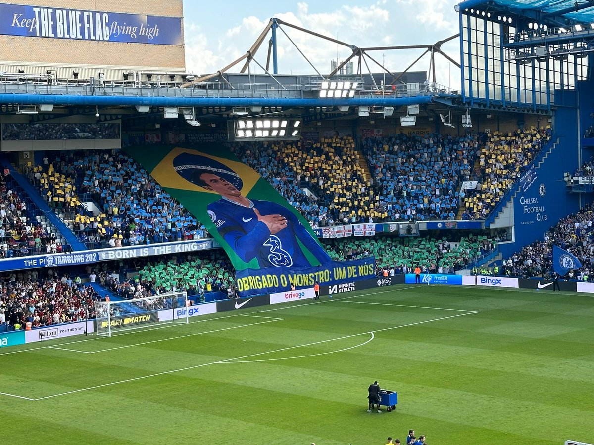 Amazing shots of our display yesterday, one of our best ever 🇧🇷 

Thank you to everyone who contributed in whatever way (design, donations, preparation, deployment), every aspect was led by supporters as always 🙌

Hopefully we all gave you the send off you deserved @tsilva3 💙