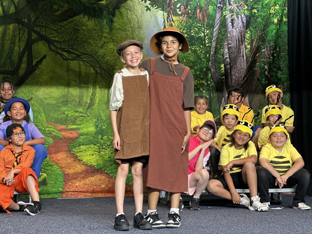 CameronWCUSD's tweet photo. Cameron Stage presented Winnie the Pooh! Thank you to all the students and staff for making this a huge success! https://t.co/9EbhAMYthJ