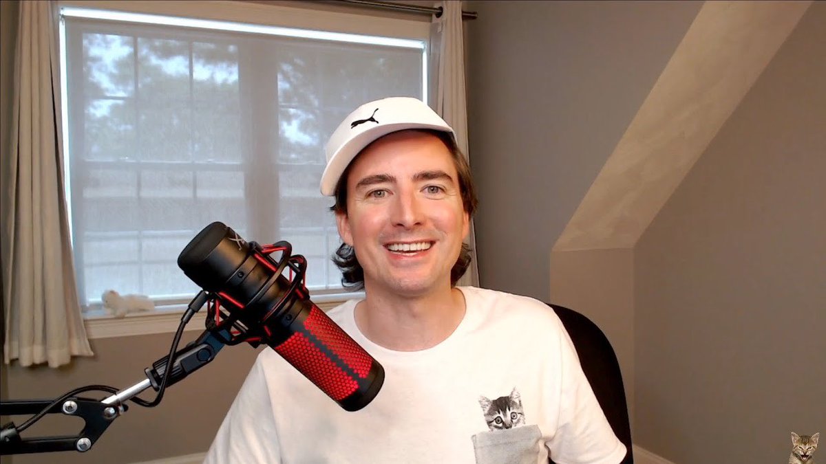 TeddyPublishing's tweet image. Retweet if you think @TheRoaringKitty will tweet by the end of the day 

$GME #GME