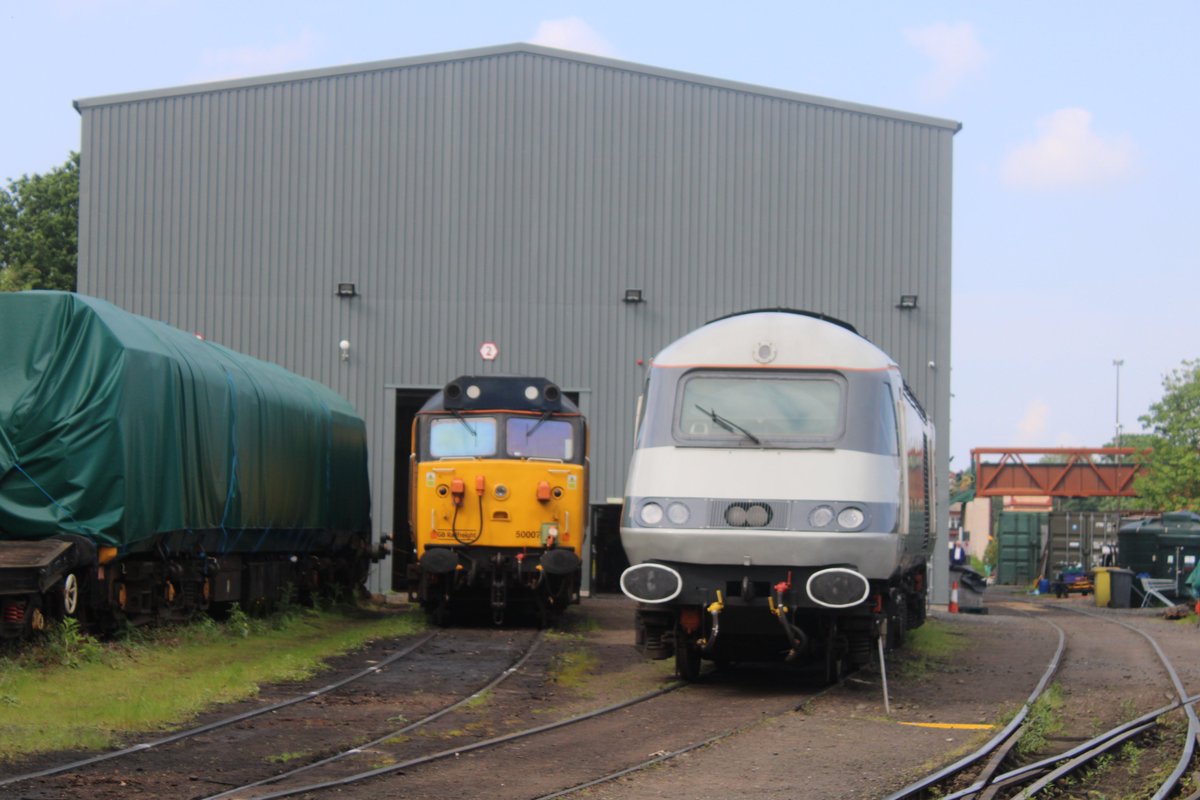 SVR Spring Diesel Gala photos

all taken from a safe position and with permission