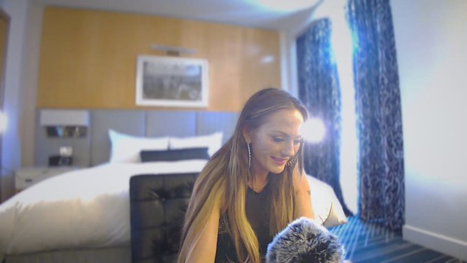 On the way to NYC! My last trip before retiring! Email me at therealvenusxxx@protonmail.com to see me<a href="/tag/tbt"class="tags"><span>#tbt</span></a>