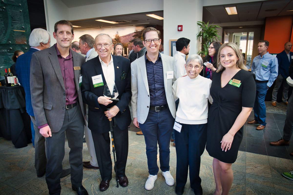 This month, the College’s Everitt Real Estate Center hosted its annual spring address for an evening of discussion, networking and celebration! Congrats to the 2023 Entrepreneur(s) of the Year Philip and Alex Schuman & the 2023 Hall of Fame Mike Rosser!

#BusinessForABetterWorld