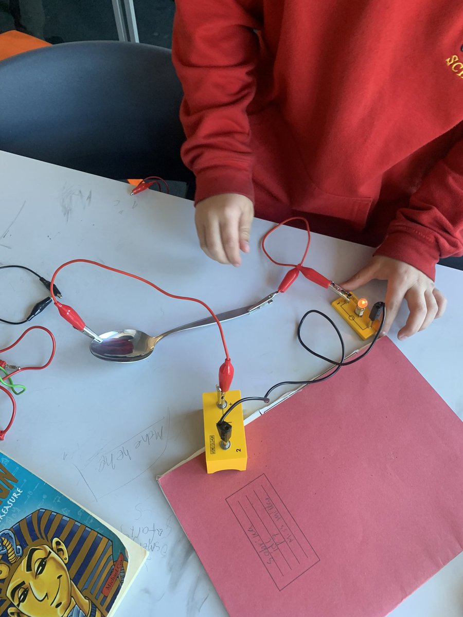 MissMillar2's tweet photo. This afternoon we explored conductors and insulators in electrical circuits and then had some fun creating different circuits of our own! #STEM @Stoneywood_1 https://t.co/sCyv5gIELk