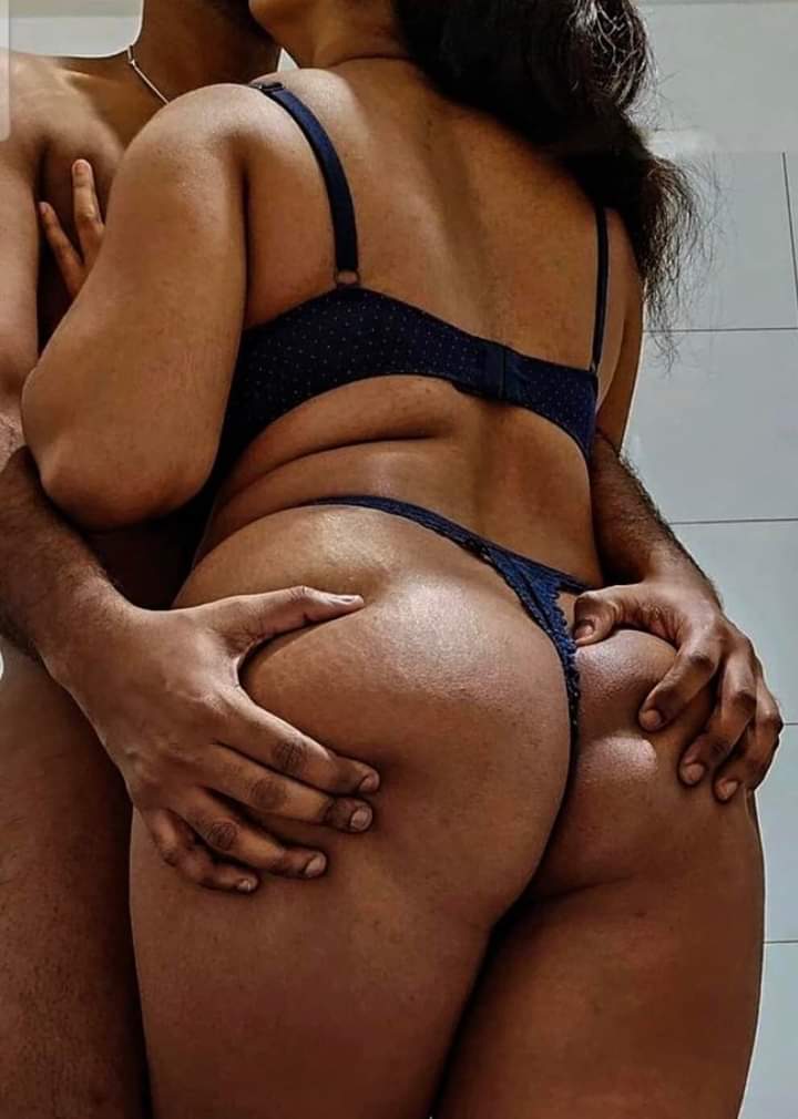 itzmekrishnan2's tweet photo. No need normal hug🥵 wanna hold your bun with zigzag hip 😈🤤🤤 

@DirtyAkila 💋 https://t.co/Qpbp4M7h4K