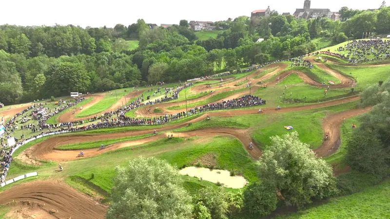 6 000 spectateurs au motocross de Cassel, Cédric Soubeyras s'impose pour la deuxième année consécutive ► buff.ly/3UWL7jI