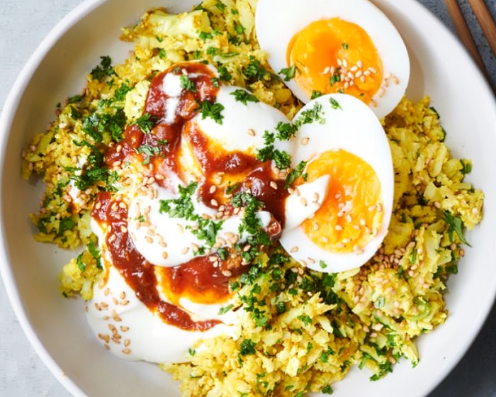 Spiced Cauliflower Rice with Egg, Yogurt and 🥭 Chutney
#meatlessmonday #recipe dish.co.nz/recipes/spiced…