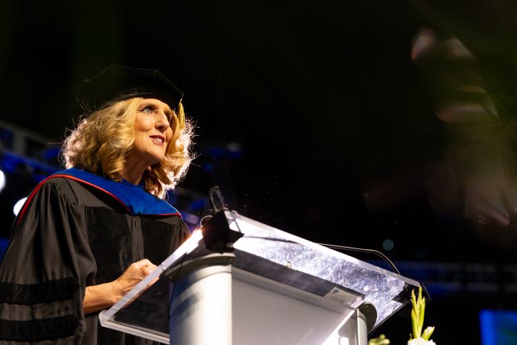 .@LATKnight, ED and COO of The DeBruce Foundation, delivered a keynote address to the #ClassOf2024 at @UMKC's Commencement ceremony. Read about UMKC's Commencement: umkc.edu/news/posts/202… #Agilities #EmploymentEmpowerment #NetworkStrength