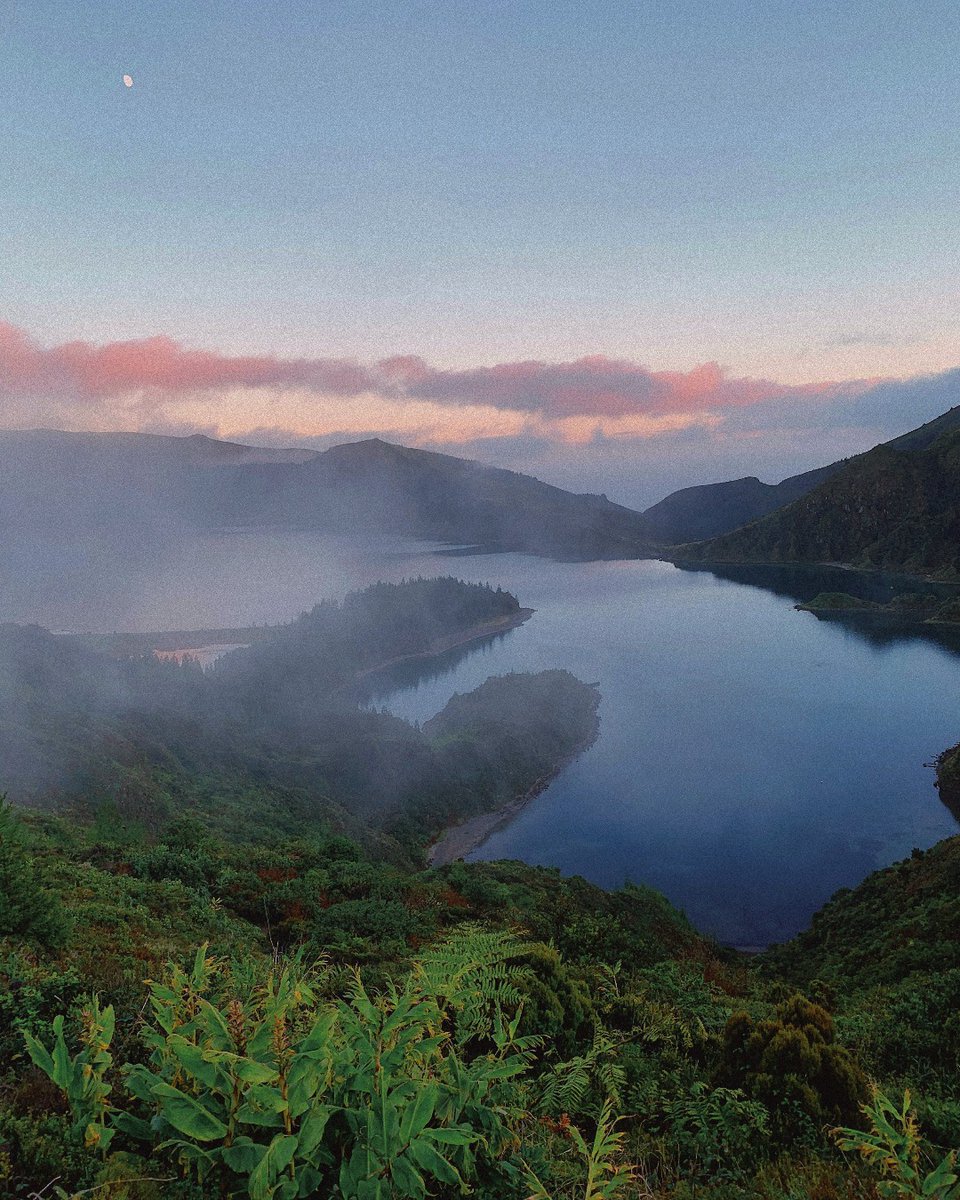 Why should you island hop in the Azores this summer? Exhibit A: tripadv.sr/4akKFRW