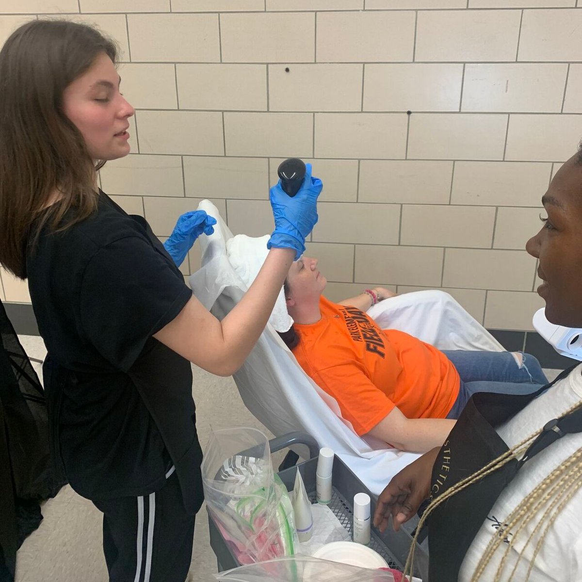 Last week, we closed out this year's partnership with Excellence Esthetics by bringing our students together for our first-ever Creative Showcase &amp; Spa Night.

Join us in celebrating Kandice and our amazing young ladies. 👏 👏👏 Celebrate their success in the comments!