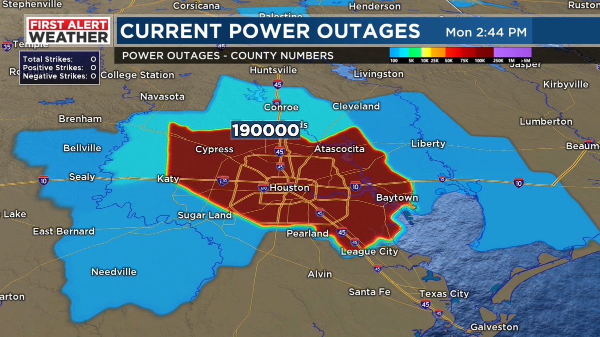 Still seeing high power outage numbers in the Houston area. Not good as temperatures surge into the 90s this week. #alwx @WBRCweather @WBRCNews
