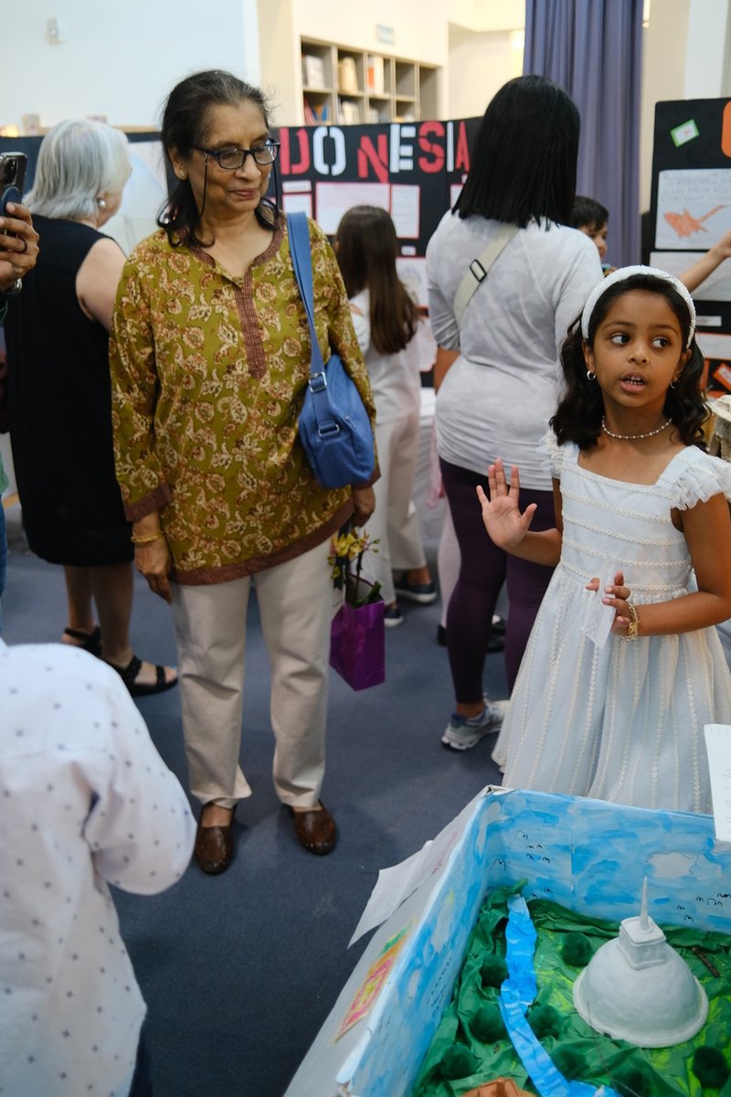 MontessoriHTX's tweet image. 🌏A BIG #THANKYOU to all the #families who joined us for the #LowerElementary Asian Country Research Showcase after the Owl Pinning Ceremony last Thursday!🦉When #students present their work, it not only deepens their knowledge but also builds #confidence &amp;amp; #communication skills.