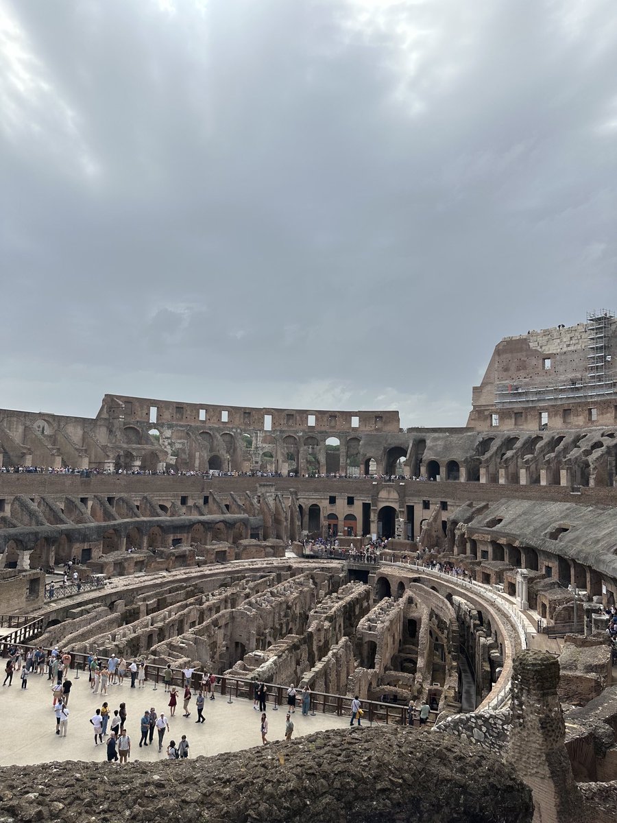 psomeshw's tweet photo. Every time I go to the #Colosseum , I am amazed at the magnificent scale and detailing of #RomanArchitecture in the #firstcentury !!
#Roma #Italy #JuliusCeasar https://t.co/nYOVL0qTRV