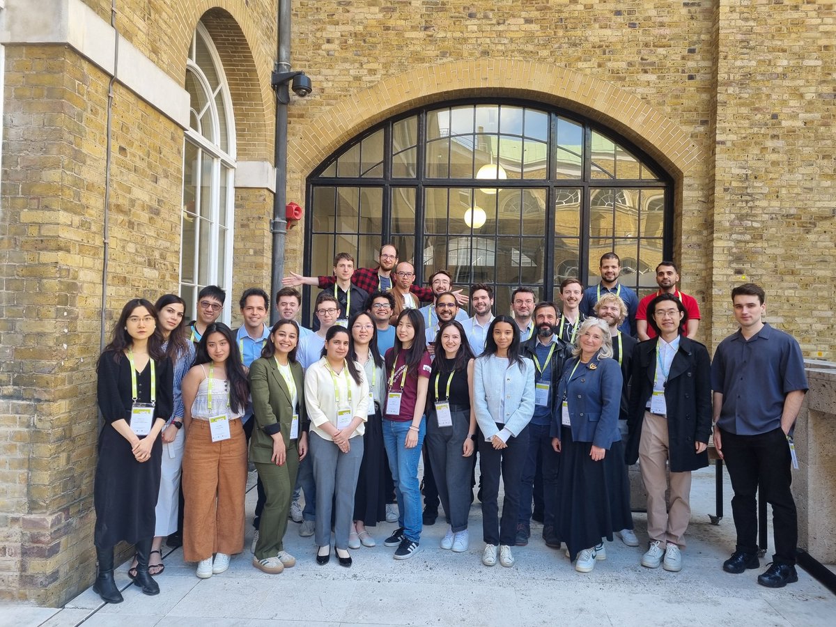 Wonderful to take this opportunity to take our annual group photo - Optical Networks Group <a href="/ucleeenews/">UCL EEE</a> is an amazing group of supremely clever &amp; wonderful researchers &amp;  colleagues!