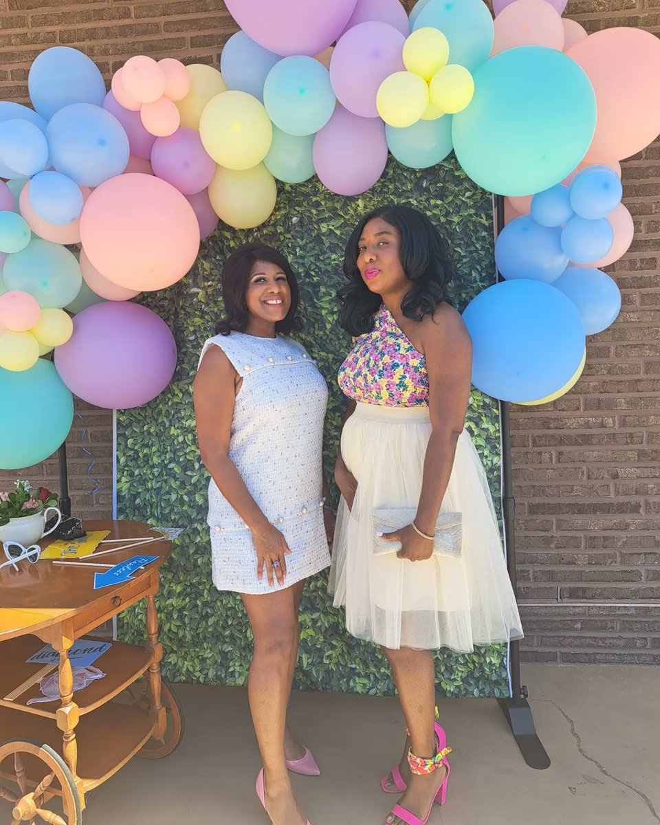 fashiondiva1984's tweet photo. What a fun Saturday with my girl, Natalie Cole! We had tea at The Bridgerton tea event at the Norcross library. I got a chance to play croquet, which I ended up loving! It was awesome!
#tea #teaevent #friends #bridgertontea #bridgeton #british #anglophile https://t.co/hx4MMucLau