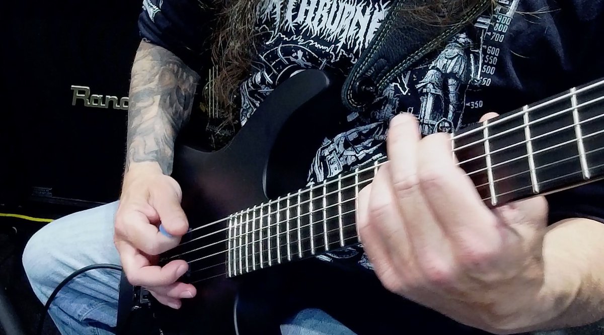 ICYMI we've released an official guitar playthrough for our newest single SLAVES TO THE SCREEN featuring the talents of our very own @JeremyXWagner 🤘

Give it a watch over on the @MTheoryAudio @YouTube channel youtu.be/6ux537JPMrw 

🎥 @stephaniecabral