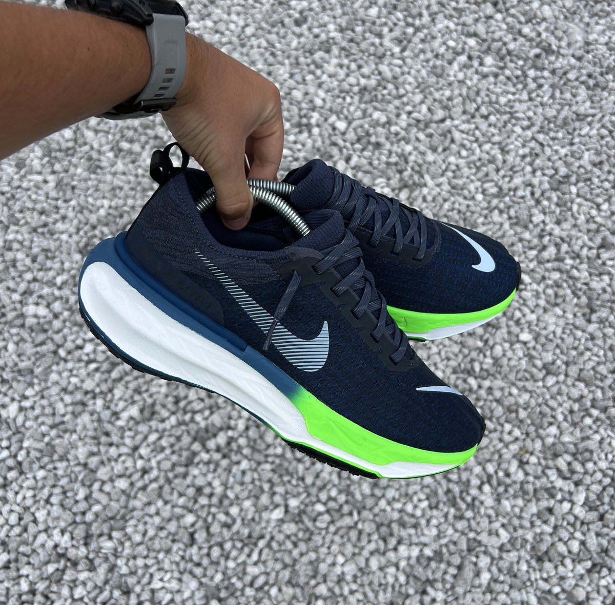 nike zoomx invincible thunder blue