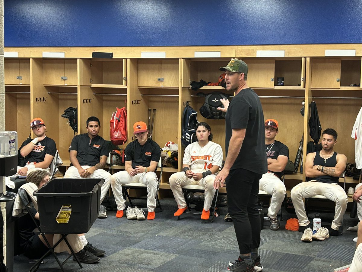 Super proud of this group right here and all they accomplished this season 🙏

<a href="/OUAZBaseball/">OUAZ Baseball</a> <a href="/TimMontez/">Tim Montez</a>