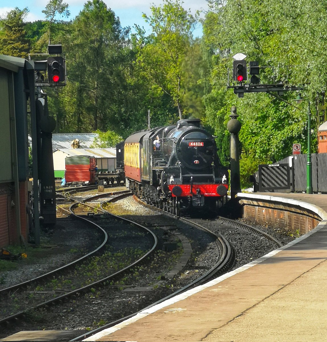 Thank you everyone for your Birthday wishes, I've had such a lovely day over at #Whitby and we even managed to drop into #Pickering for a spot of steam. Life doesn't get better for a 63 year old 😂 Jesus... I've just looked at my legs 😳 @Benvolio_Dog and Carlos's look better 😂