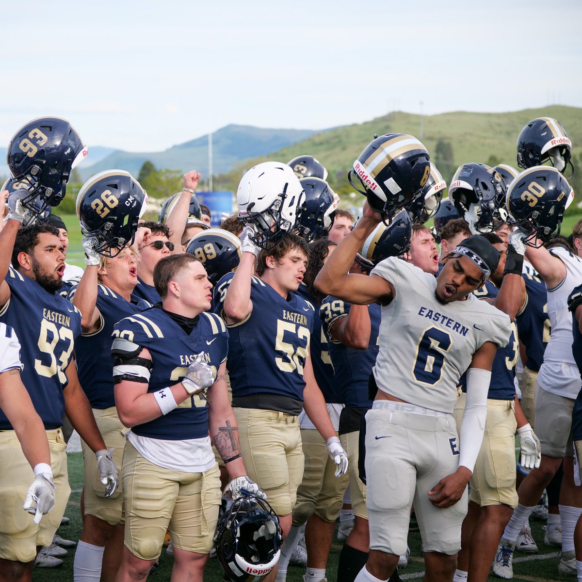 EOUAthletics's tweet photo. Mountie Nation showed up for the 4th annual Blue &amp; Gold Weekend! 

#MountUp | #BlueAndGoldWeekend https://t.co/DXCTlCVgwa