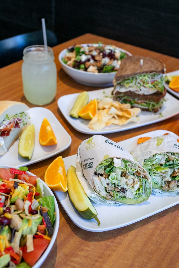 Monday Fun-Day! Bring the whole crew to your local Erik's and create a big healthy spread like this one! Hope your week is off to a delicious start!

#eriksdelicafe #healthyeats #bayareaeats #santacruzeats #sanjoseeats #bayareafoodie