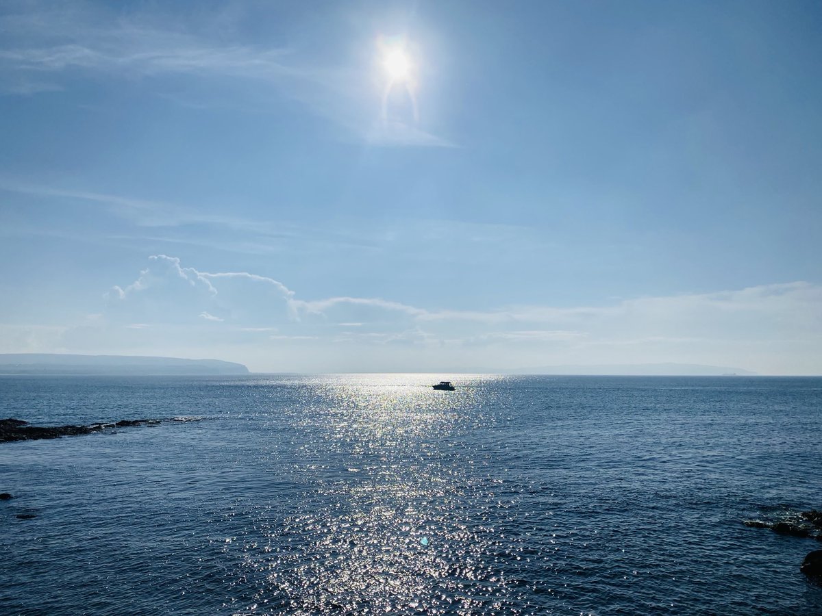 Sunshine glimmer on #Atlantic #Portstewart teatime drive #NorthCoast