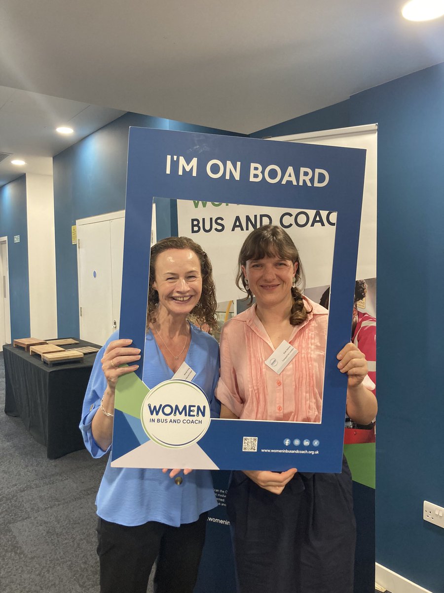 SharonKindleys's tweet photo. Fabulous evening with our corporate members @WminBusandCoach @louisethetiger #WiBC https://t.co/cF5Cy4zpCN