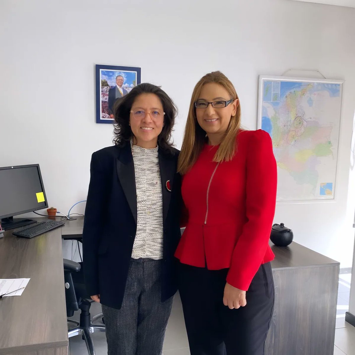 cracolombia's tweet photo. Damos una cálida bienvenida a Magda Janneth Sotelo Carreño, quien asume el cargo de CIO de la Oficina Asesora de Planeación y TIC´s de @cracolombia.  
@MAGJANNS https://t.co/9jrpRDPnFz