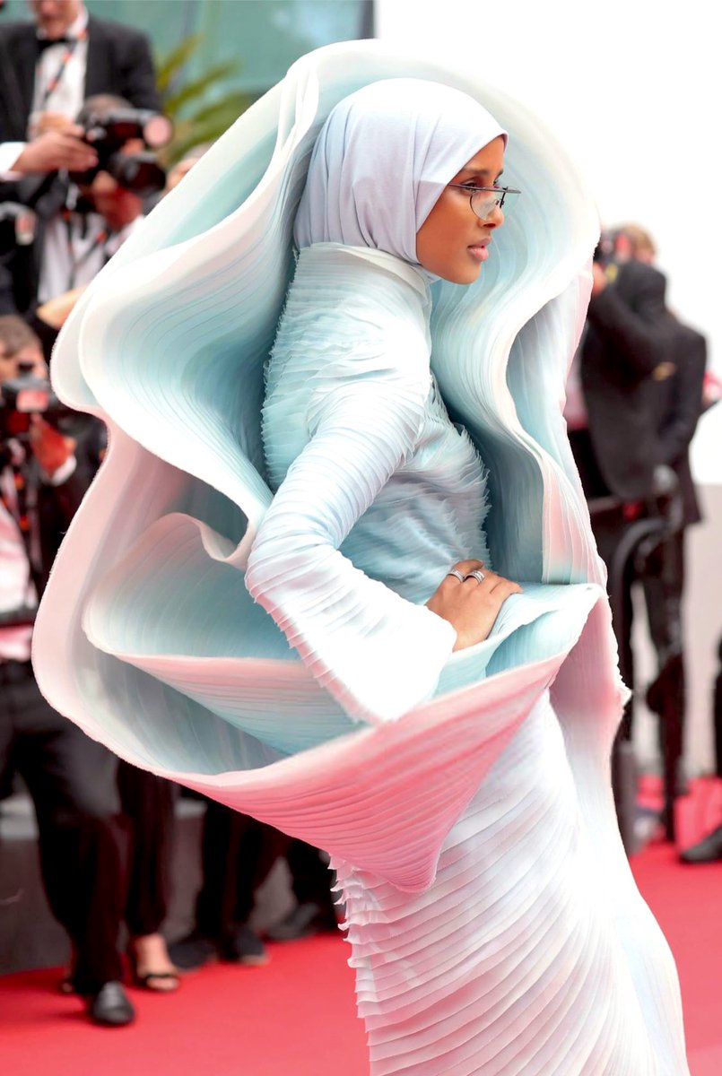 Rawdah Mohamed, the woman that you are. She's allergic to not serving. This Cheney Chan dress is EVERYTHING.