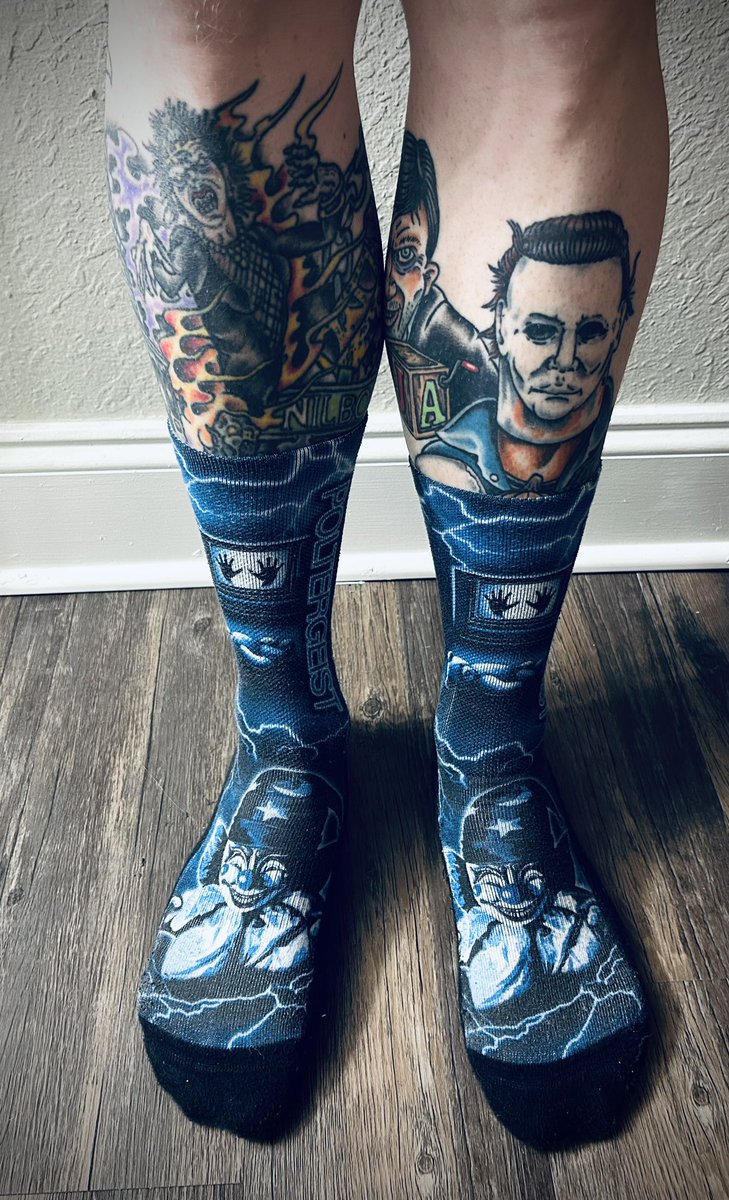 UselessCasey's tweet photo. Thank you to @BaysideBand and @RockEmSocks for the fit today
#HorrorFamily #MutantFam #HorrorTattoos #SadBoyMusic #HorrorSocks https://t.co/WqtndKkMhg