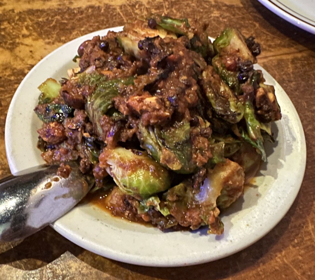 On Meatless Monday…

Sautéed Brussels Sprouts 
at @hailmarypizza in Atwater Village.

With romesco, pickled currants, and toasted hazelnuts, a 👍 from me.

#HailMaryPizza #inthe323 #meatlessmonday #AtwaterVillageFood #brusselssprouts