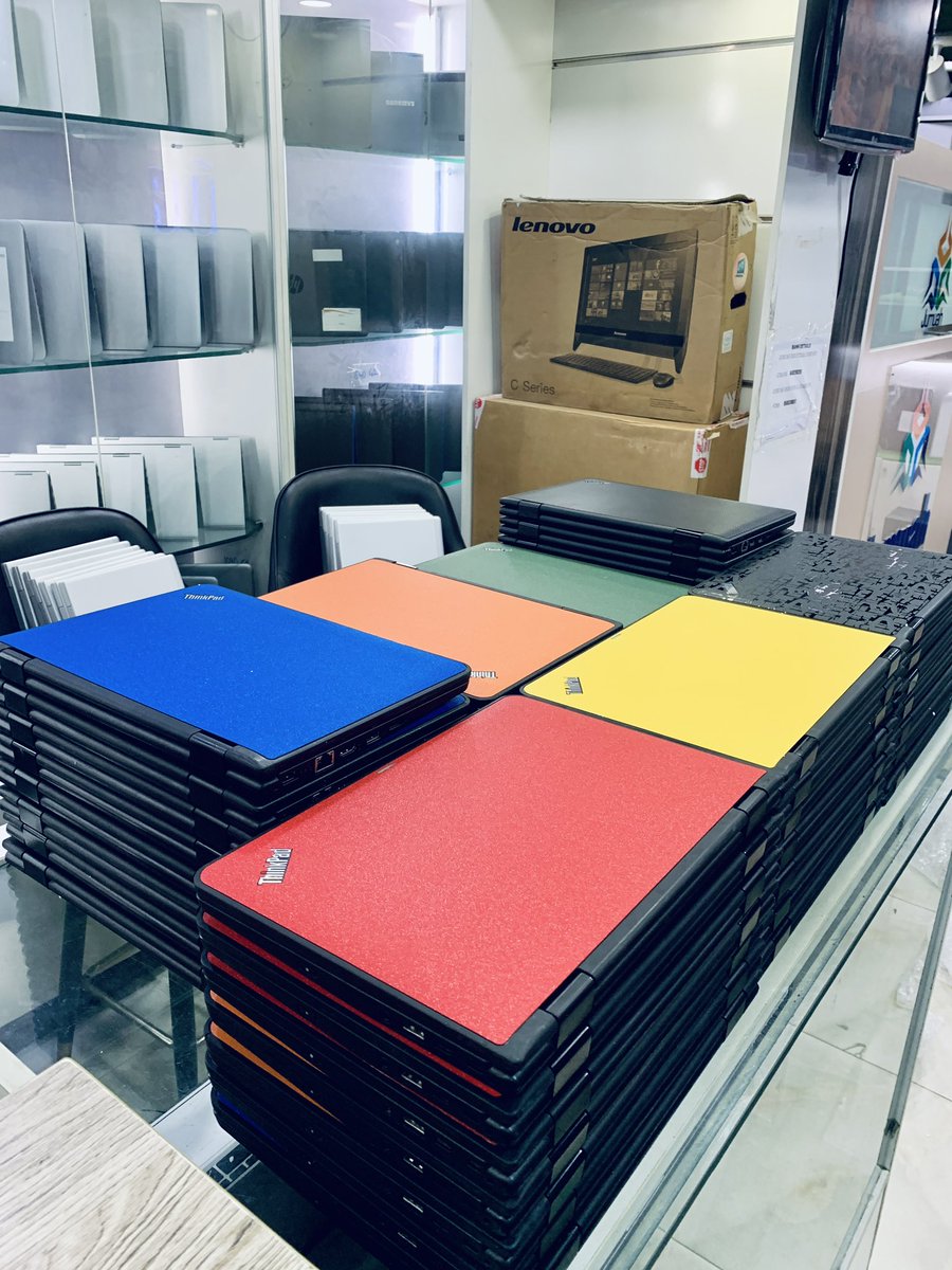 Fagalex_GDS's tweet photo. Good and durable laptop 💻 Lenovo 

X360 convertible 😜😜😜🤪🤪 40 PCs only available 

Price:- #200,000 naira only 

To order: Dm or WhatsApp 09025101778

LENOVO THINKPAD X360💻💻
11E YOGA
TOUCH SCREEN 360*📺👈🏻
Pentium silver 
4 gb Ram
128 gb Ssd
Cam📸🎥
Charger 🔌🔌
TOP SHEET
THIS NEW FACE 
BACK COVER LOOK LIKE T490 👨‍💻