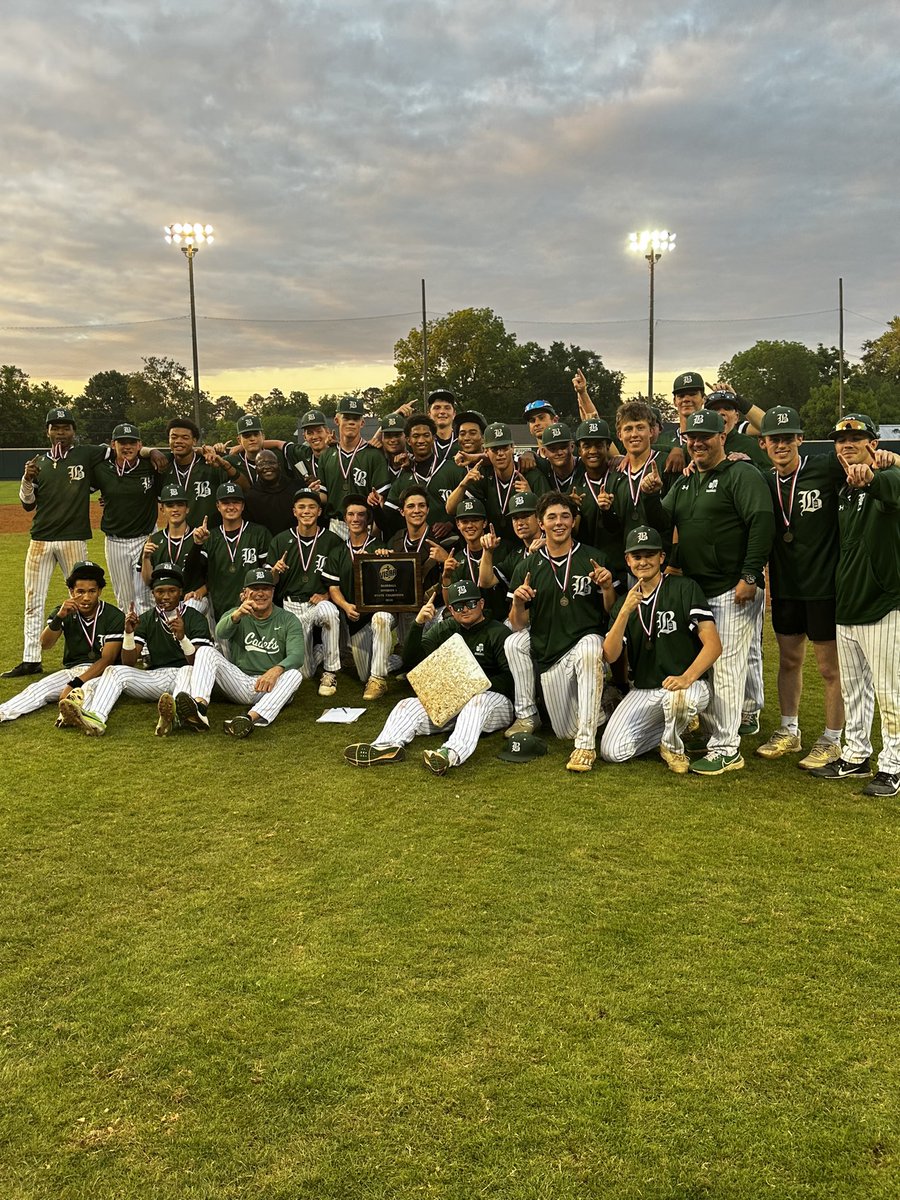 2024Gav's tweet photo. Capped off the year with a state title!
Thank you Benedictine 💚 https://t.co/Zipjsf9FUj