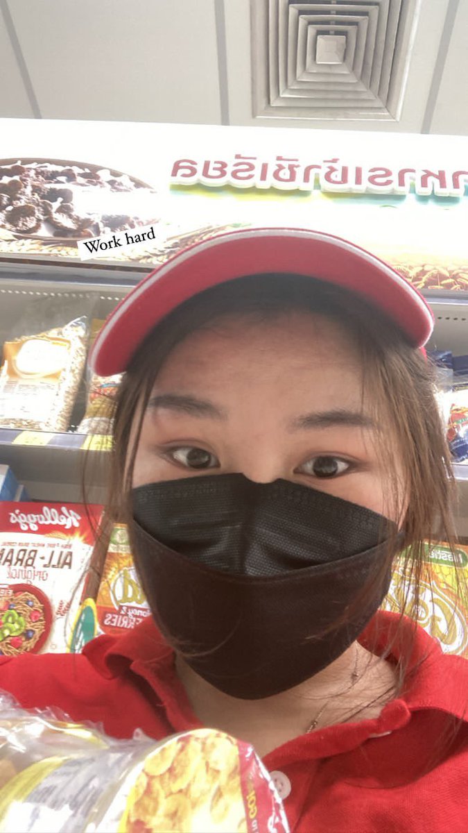 หมูสับในก๋วยเตี๋ยวอร่อยมาก🥱 tweet media