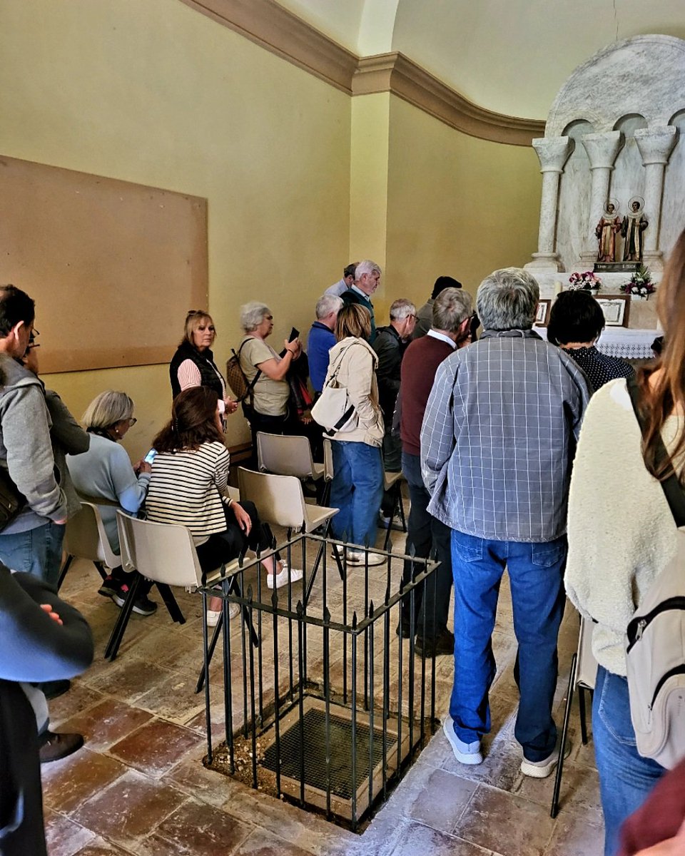 Balateu's tweet photo. El pou d'aigua miraculosa que hi ha dins de la Capella de Sant Prim a #MaiàDeMontcal a la #Garrotxa. #CapellaSantPrim #SantPrim
#SantPrimSantFelicià #Capella #MaiàDeMontcal #Besalú #ComtatDeBesalú #Història
#AmicsDeBesalú @AmicsdeBesalu https://t.co/eJ5Wp2kXeZ