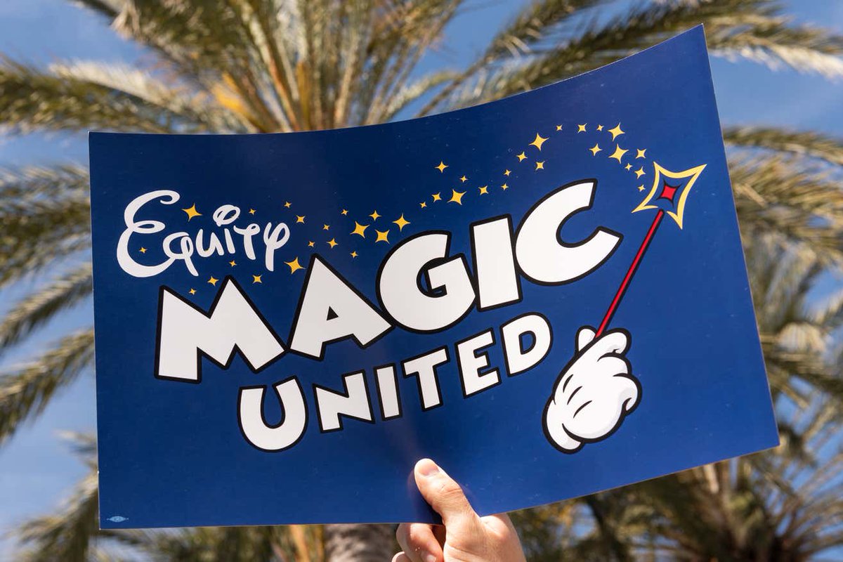 Unionization sweeps Disney's entertainment industry.

Disneyland actors vote 79% in favor of unionizing.

Actors’ Equity Association to represent performers.

Focus areas: health, safety, wages, and working conditions.