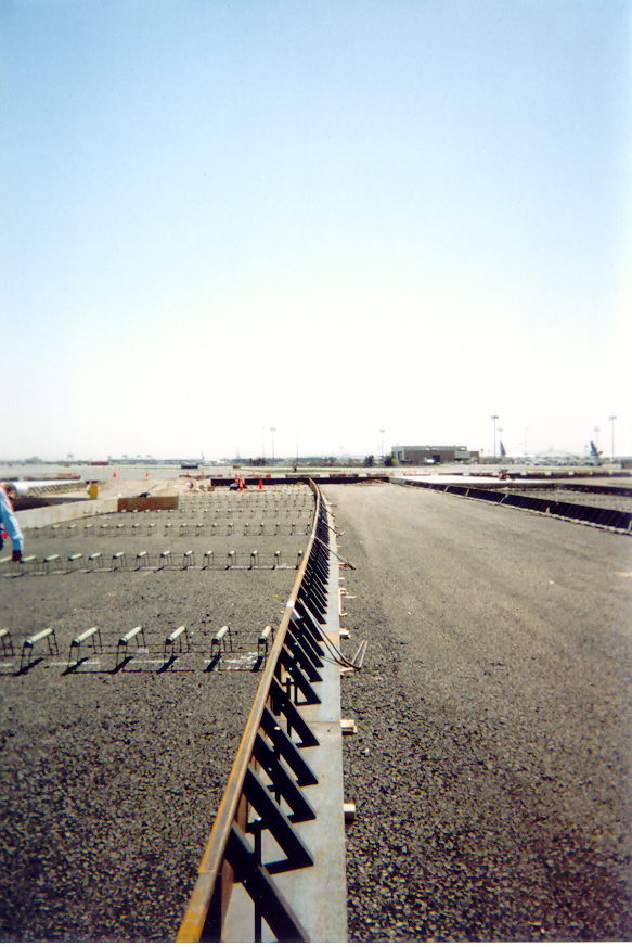 MetalFormsCorp's tweet image. #Pavingforms #Metapave #MetapaveII  Single Height or Dual Height? Which are you in need of? Search our FAQ section to learn more.  Frequently Asked Questions
@MetalFormsCorp

metalforms.com/faq/PavingForm…