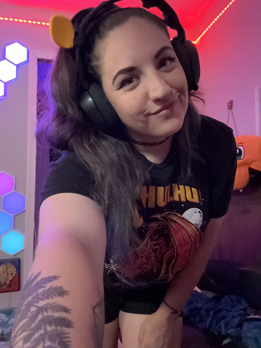 SENDING EMERGENCY HUGS TO ALL! Because I feel like it 🥰