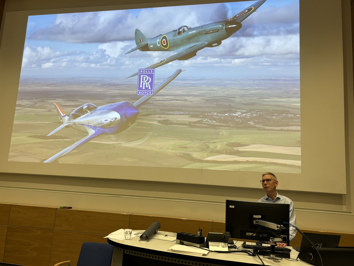 📣 Alan Newby of Rolls-Royce is now delivering the prestigious Mildner Lecture at #FOR24 titled ‘Towards Sustainable Aviation’. An inspiring talk on sustainable solutions coming our way. #UCLResearch #MildnerLecture2024