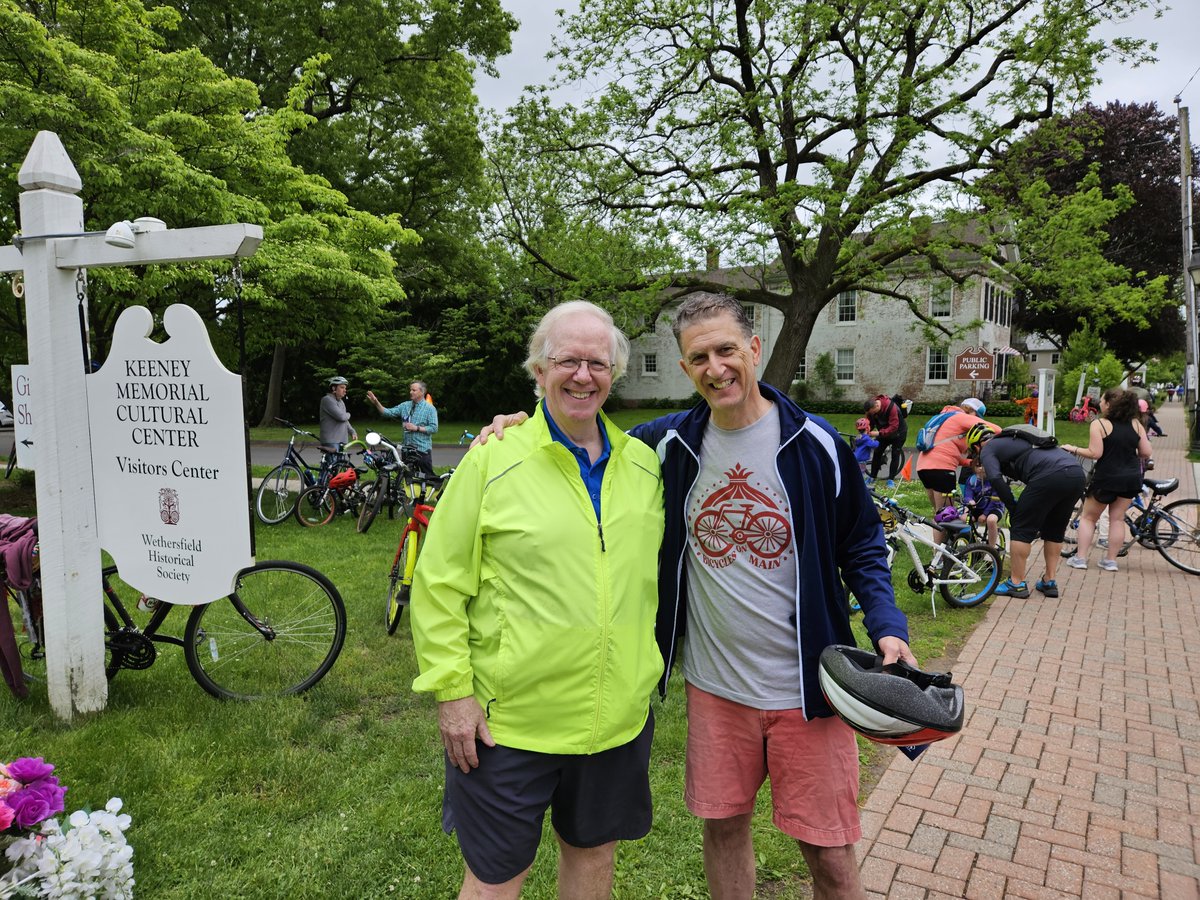 WethersfieldCT's tweet image. Another Mayor&apos;s Bike Ride/ Bike Parade down in the books! See everyone next year!

#wethersfieldct #bike #bicycles #bikesonmain #parade #community #historicwethersfield