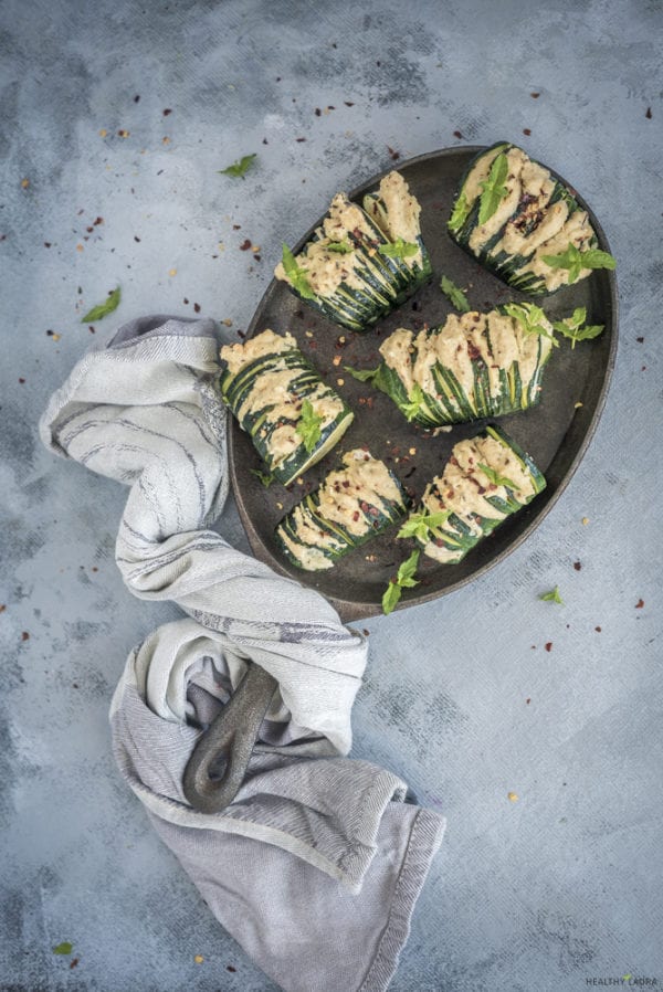 HealthyLauraCom's tweet photo. Hasselback Zucchini with Cashew Cheese! Brought this back to the blog! Full recipe there.

#veganrecipes #recipeshare #veganrecipe https://t.co/ck8vCy2e1E
