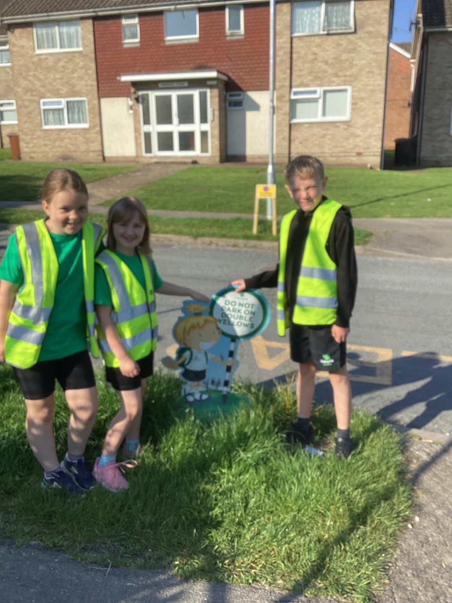 Polegate Parliament were on parking patrol today. Thank you to all our families that parked safely!