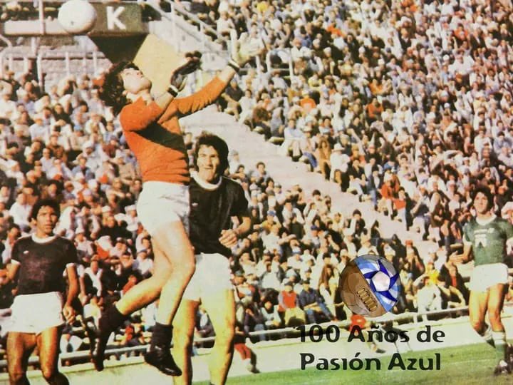 Año 1982, Malvinas Argentinas lleno al 100% de hinchas de la Lepra. Cuartos de final del nacional. El único MENDOCINO en llenar el estadio.💙