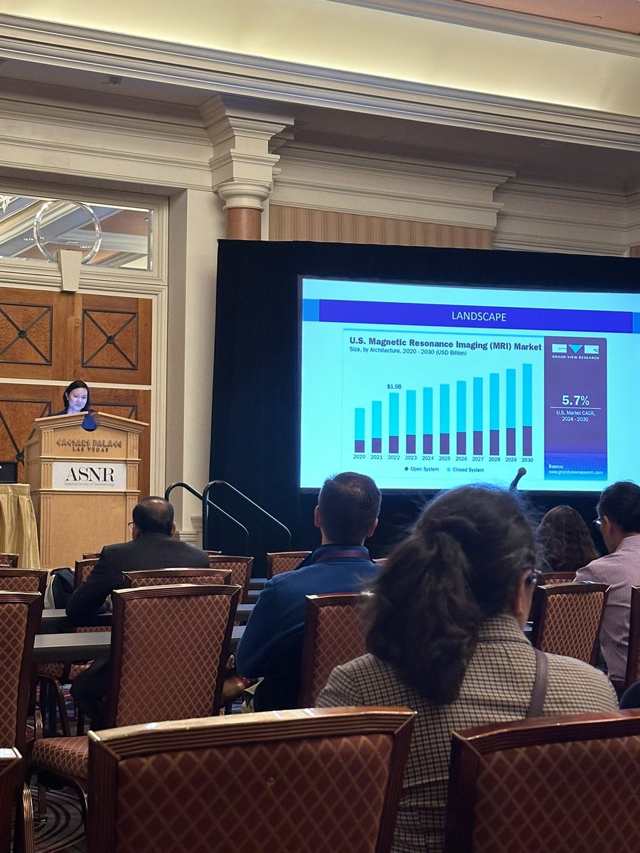 Learning about AI at #ASNR24 with  <a href="/NancyPhamMD/">Nancy Pham</a>