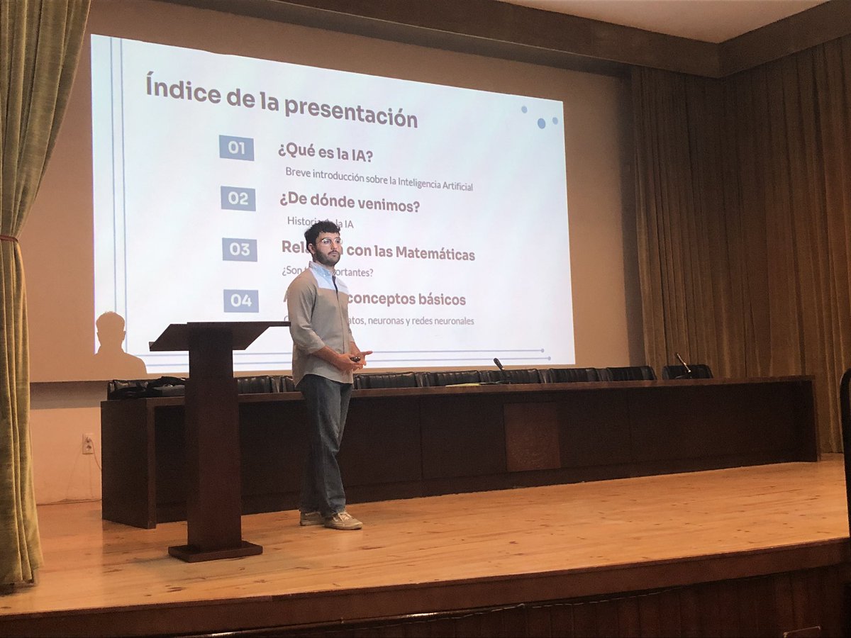 Hoy hemos despedido en Salamanca la IV promoción de EsTalMat. Pablo Armenteros del Bisite-USAL nos ha hablado de IA y su vinculación con las Matemáticas. <a href="/EstalmatPonfe/">Estalmat Ponferrada</a> <a href="/EstalmatVall/">EsTalMat Valladolid</a> <a href="/EstalmatS/">Estalmat Salamanca</a> <a href="/fcienciasusal/">Facultad de Ciencias USAL</a> <a href="/Socylem_cyl/">@socylem_cyl</a> <a href="/socylemsalaman1/">socylemsalamanca</a> <a href="/educacyl/">Educación JCyL</a>