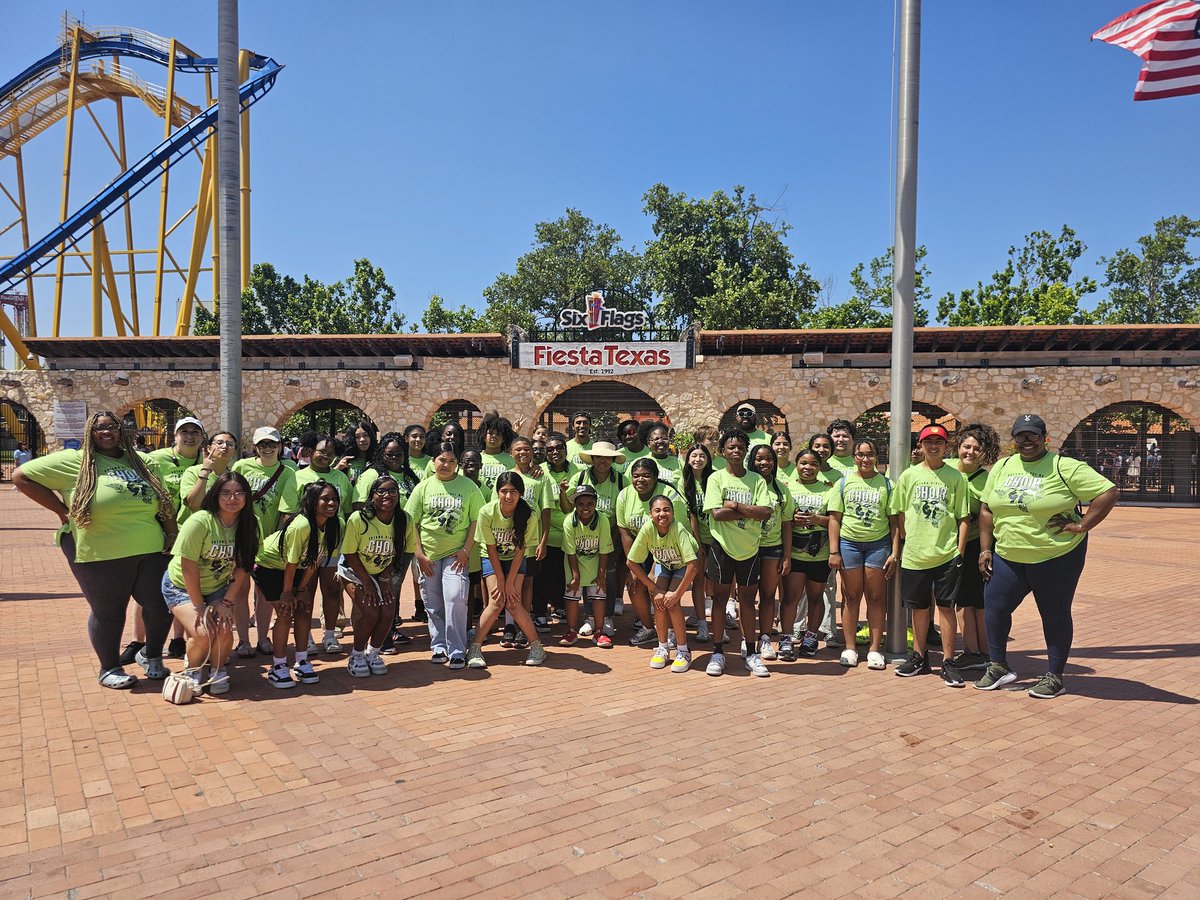 ARMSChoir's tweet photo. San Antonio was a blast! We came away with a Superior score trophy and the 1st place Trophy in our division!  Fiesta Texas was hot, but the Rollercoasters were so much fun! Until next year...✌🏾 https://t.co/XnQkakF9U7