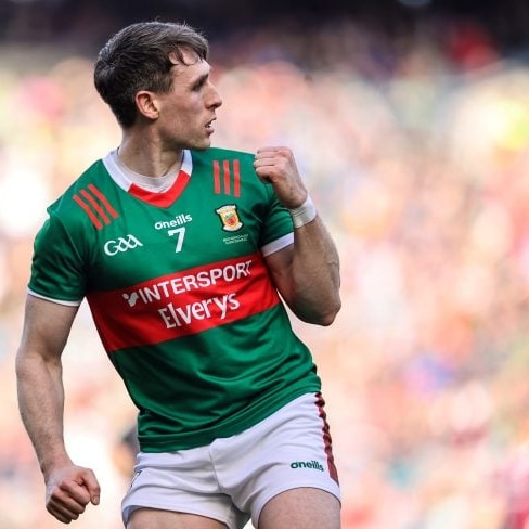 We wish a speedy recovery to Mayo Snr Team captain Paddy Durcan who has suffered a cruciate ligament injury. #mayogaa #gaa #allireland #mayogaelicbanter