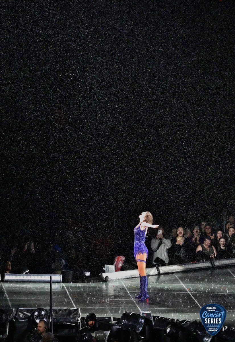 One year since the rainiest rain show that ever rain showed.

🥹🫶☔️