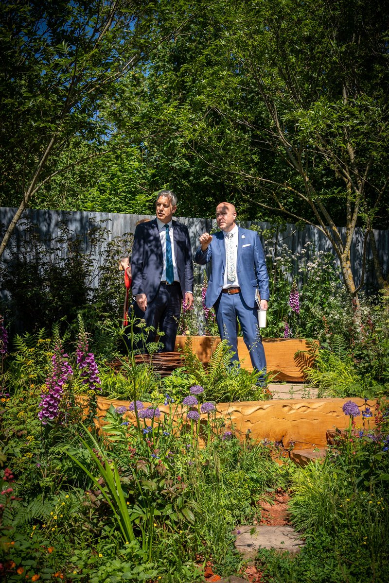 #RHSChelsea Flower Show represents the very best in garden design. 🌼    It was a pleasure to meet the gardeners and designers creating gardens that make the UK a greener and more beautiful place to live. @The_RHS