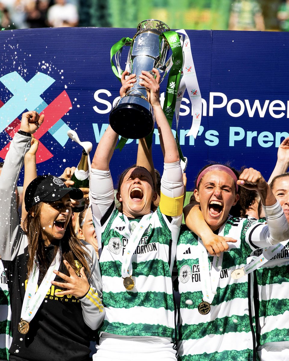 🏴󠁧󠁢󠁳󠁣󠁴󠁿🏆 @CelticFCWomen have been crowned Scottish champions for the first time in their history 🍀

#UWCL